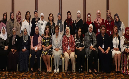 الأميرة بسمة تكرم مقر تجمع لجان المرأة بالزرقاء