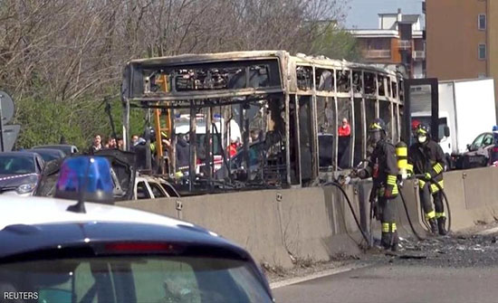 إنقاذ 51 طالباً إيطالياً من الحرق على أيدي سائق حافلتهم