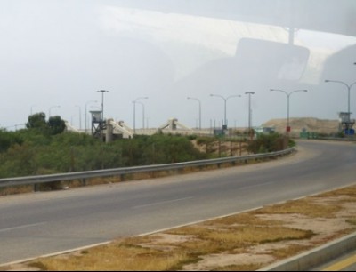 مصدر رسمي: منع دخول المعلمين الغزيين المتوجهين لقطر جاء لأسباب أمنية مصدر رسمي: منع دخول المعلمين الغزيين المتوجهين لقطر جاء لأسباب أمنية
