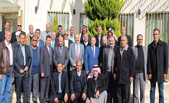 متقاعدون عسكريون يزورون الهيئة الهاشمية للمصابين العسكريين