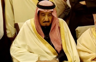 العاهل السعودي يأمر بصرف راتب شهر لأفراد الجيش وقوات الأمن العاهل السعودي يأمر بصرف راتب شهر لأفراد الجيش وقوات الأمن