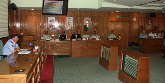 الطوالبة يلقي كلمة في كلية الدفاع الوطني الملكية