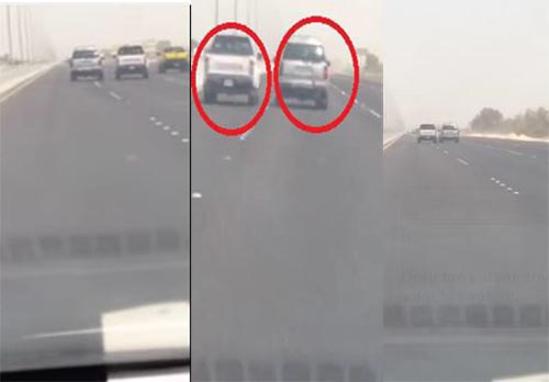 شاهد..  تهور سائقين كل منهم يحاول قلب سيارة الاخر