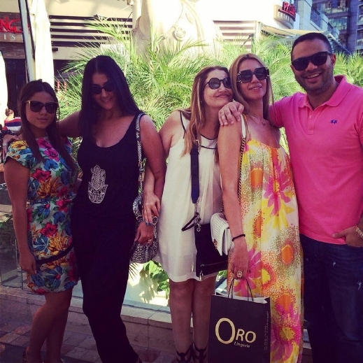 بالصور: غادة عبد الرازق تقضي عطلتها مع العائلة