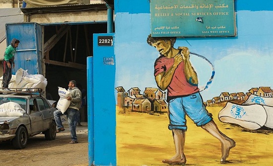نتنياهو يسعى لتقليص مخصصات الأونروا وتحويلها للأردن نتنياهو يسعى لتقليص مخصصات الأونروا وتحويلها للأردن