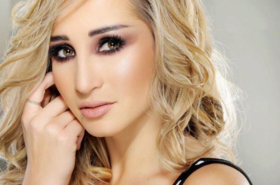 مايا نعمة: أحببت رقص إليسا لأنه لم يسبق لها أن رقصت مايا نعمة: أحببت رقص إليسا لأنه لم يسبق لها أن رقصت