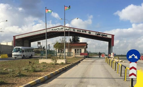 الأردن يبدأ صيانة "معبر جابر" الحدودي مع سوريا.. تمهيداً لفتحه