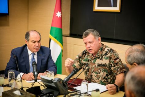 الملك يترأس جلسة للحكومة في المركز الوطني للأزمات