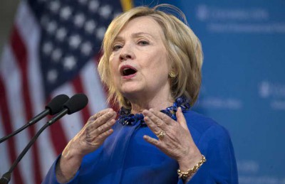 كلينتون مستعدة للإدلاء بشهادتها مرة واحدة أمام لجنة تحقيق في هجوم بنغازي