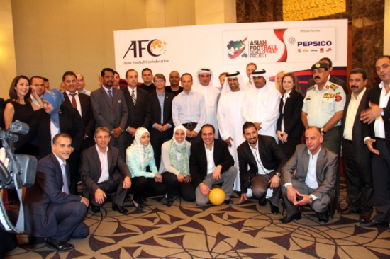 اطلاق مشروع عالم واحدة لكرة القدم بحضور الامير علي