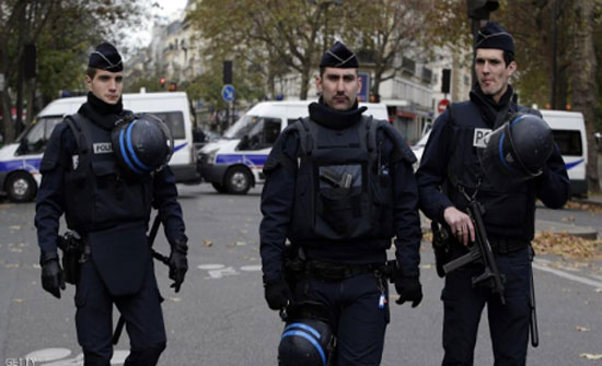 انفجار دراجة نارية امام الملحقية العسكرية الاردنية في باريس