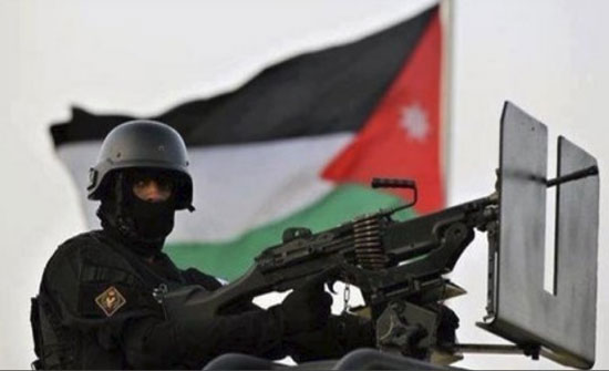 مصادر أردنية ترد على "مزاعم إيرانية" بتهريب أسلحة من العراق إلى الأردن مصادر أردنية ترد على "مزاعم إيرانية" بتهريب أسلحة من العراق إلى الأردن