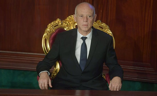 رئيس تونس يمدد حالة الطوارئ بالبلاد لمدة شهر رئيس تونس يمدد حالة الطوارئ بالبلاد لمدة شهر