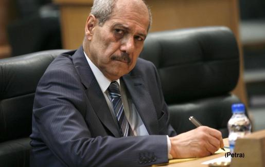 الطراونة : ما تشهده المنطقة والعالم حذر منه الملك منذ سنين الطراونة : ما تشهده المنطقة والعالم حذر منه الملك منذ سنين