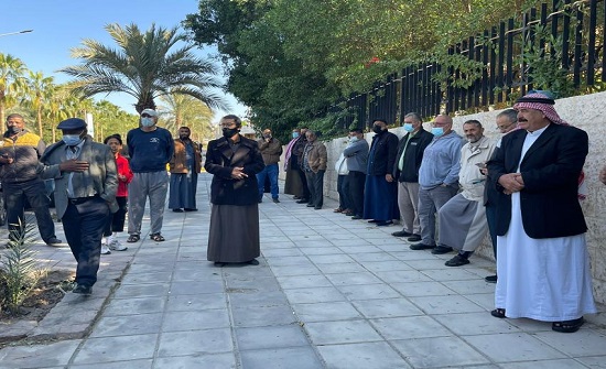 وقفة احتجاجية على العدادات الإلكترونية في العقبة وقفة احتجاجية على العدادات الإلكترونية في العقبة