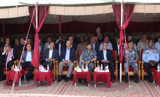 الحواتمة يرعى حملة لدعم مدارس بالطفيلة والمفرق والأغوار الشمالية الحواتمة يرعى حملة لدعم مدارس بالطفيلة والمفرق والأغوار الشمالية