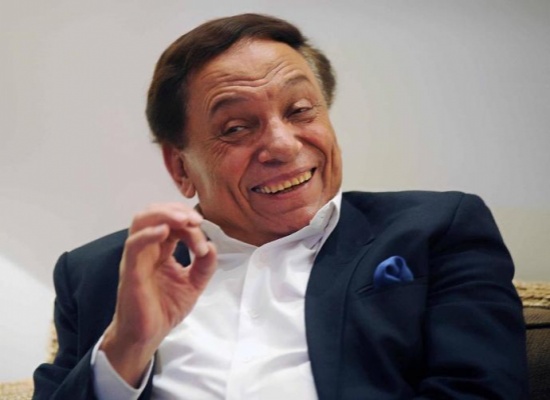 "الزعيم" يحضر لعمل درامي جديد مع ابنه