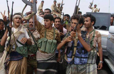 اللجان الشعبية تحرر مدينة المحفد جنوبي اليمن بعد ساعات من سيطرة القاعدة عليها اللجان الشعبية تحرر مدينة المحفد جنوبي اليمن بعد ساعات من سيطرة القاعدة عليها