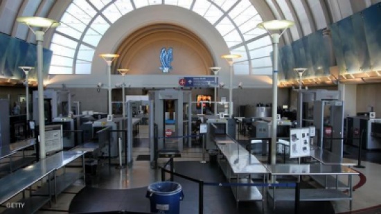 عقرب يتسلل لطائرة أمريكية من المكسيك ويلدغ مسافرة