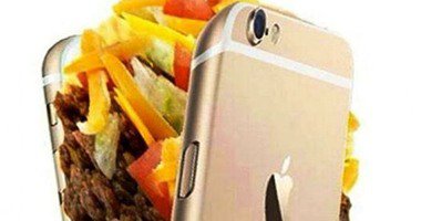 شباب يحولون IPHONE 6 PLUS لساندويتش بعد فضيحة الانحناء  !