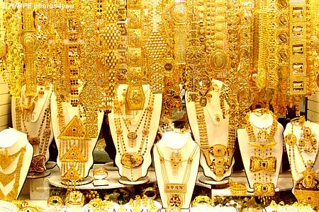 الذهب دون 1200 دولار مع صعود الدولار والأسهم الذهب دون 1200 دولار مع صعود الدولار والأسهم