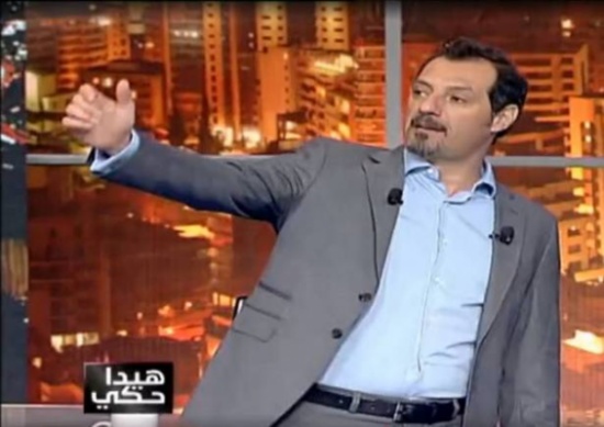 عادل كرم يتصبب عرقًا على الهواء! عادل كرم يتصبب عرقًا على الهواء!