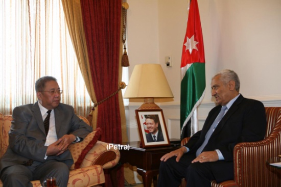 النسور يأمل بإقامة جامعة تكنولوجية صينية اردنية في الاردن النسور يأمل بإقامة جامعة تكنولوجية صينية اردنية في الاردن