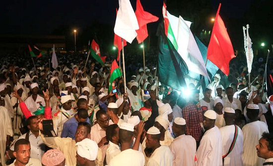 اقتراح من الأمين العام للاتحاد العالمي لعلماء المسلمين لحل الأزمة الراهنة في السودان