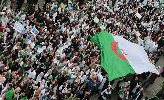 الجزائر.. رئيسا الدولة والحكومة يغيبان عن نهائي كأس الجمهورية