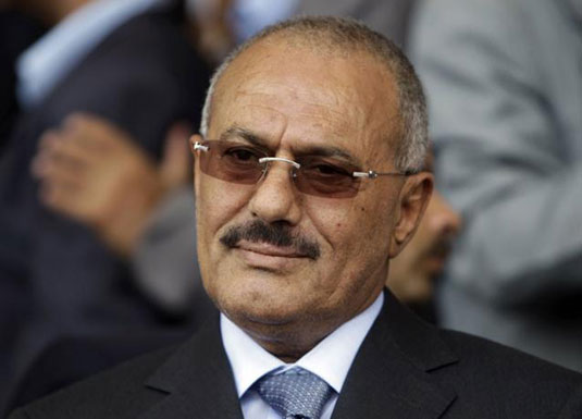 انباء عن تدهور حاد في الحالة الصحية لـ " علي عبدالله صالح " .. وحزبه ينفي وفاته انباء عن تدهور حاد في الحالة الصحية لـ " علي عبدالله صالح " .. وحزبه ينفي وفاته