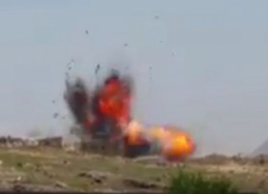 فيديو : تدمير الطيران السعودي  صاروخ حوثي