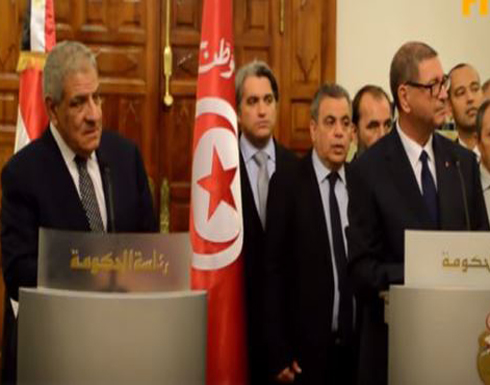 بالفيديو : محلب ينسحب من مؤتمر صحفي بسبب سؤال محرج بالفيديو : محلب ينسحب من مؤتمر صحفي بسبب سؤال محرج