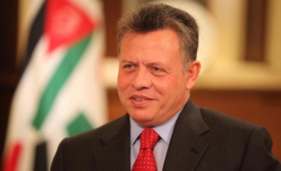 الملك يلتقي كتّابا صحفيين وإعلاميين
