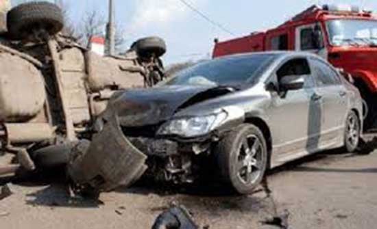وفاة وإصابة شخصين جراء حادث تصادم بالمفرق