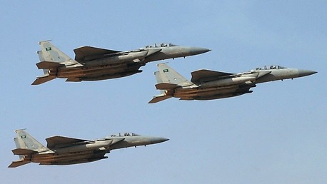 مفكرون: "عاصفة الحزم" جاءت لوقف التدخل الإيراني في المنطقة مفكرون: "عاصفة الحزم" جاءت لوقف التدخل الإيراني في المنطقة