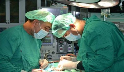 مرضى من مصر والأردن و عرب 48 يجرون عمليات جراحية معقدة في " غزة " مرضى من مصر والأردن و عرب 48 يجرون عمليات جراحية معقدة في " غزة "