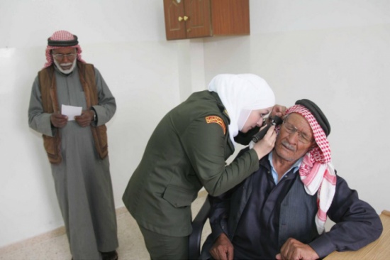 القوات المسلحة تقيم يوما طبيا مجانيا في قريقره القوات المسلحة تقيم يوما طبيا مجانيا في قريقره