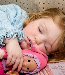 دورة تثقيفية عن الرعاية الوالدية والطفولة في الكرك