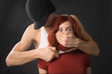قتل زوجته وقطعها ثم أبلغ الشرطة باختفائها قتل زوجته وقطعها ثم أبلغ الشرطة باختفائها