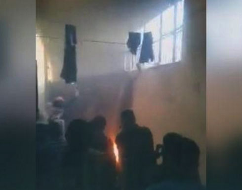 بالفيديو: النظام يقتحم سجن حماة ويقتل سجينين بالفيديو: النظام يقتحم سجن حماة ويقتل سجينين