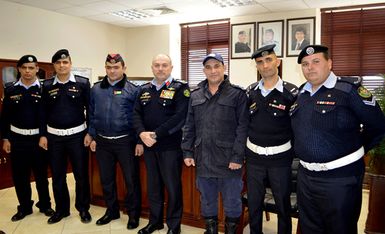 تكريم عدد من مرتبات الدوريات الخارجية