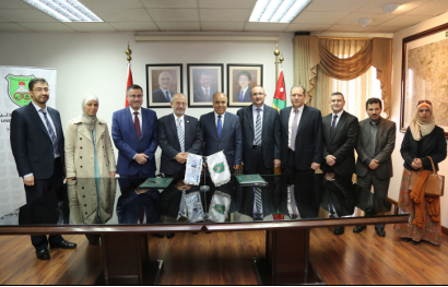 "المهندسين" توقع اتفاقيتي تعاون مع الجامعة الأردنية "المهندسين" توقع اتفاقيتي تعاون مع الجامعة الأردنية