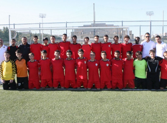 المنتخب الوطني للشباب يستضيف نظيره الكويتي ويقابله مرتين ودياً