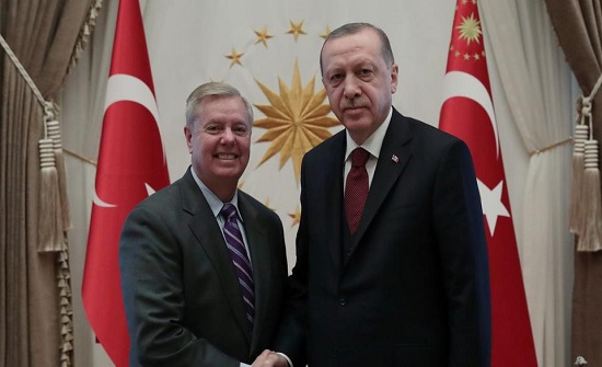 سناتور أميركي: هناك خطة مع تركيا لنقل "الحماية الكردية"