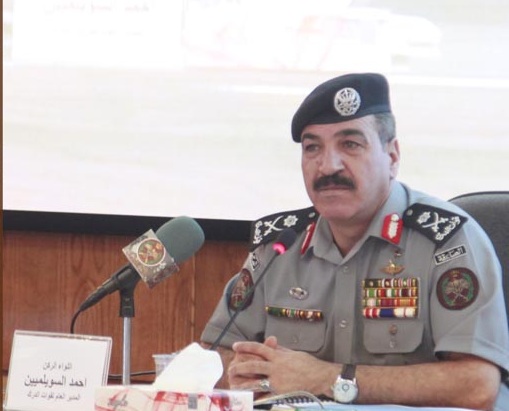 مدير عام قوات الدرك يلتقي مفوض شرطة نيويورك مدير عام قوات الدرك يلتقي مفوض شرطة نيويورك