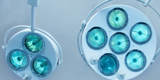 بالصور- بعد إدمانها عمليات التجميل... شاهدوا كيف تحولت هذه الفتاة إلى "بالون" بشري