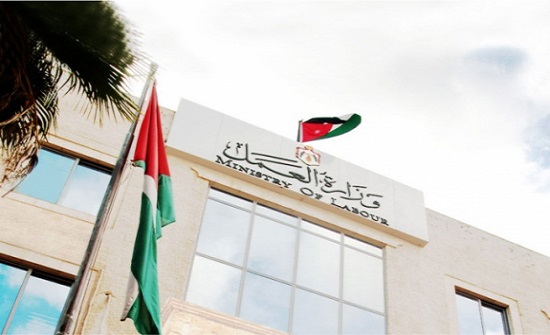 ضبط 38 عاملا وافدا مخالفا في محافظة جرش ضبط 38 عاملا وافدا مخالفا في محافظة جرش