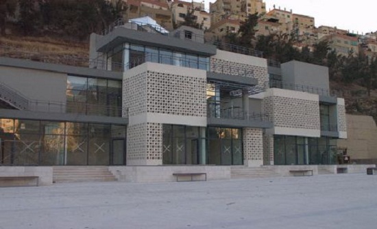 إفتتاح معرض الفن التشكيلي المشترك الأول في جاليري رأس العين