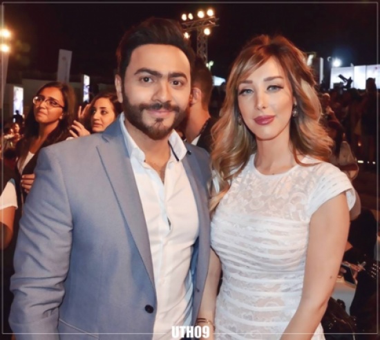 تامر حسني فخور بزوجته بسمة بوسيل وهذا ما كشفه أمام الجميع تامر حسني فخور بزوجته بسمة بوسيل وهذا ما كشفه أمام الجميع