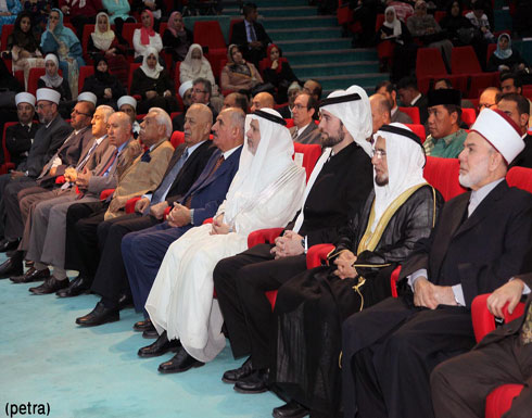 مندوبا عن جلالة الملك الأمير هاشم بن الحسين يرعى المجلس العلمي الرابع